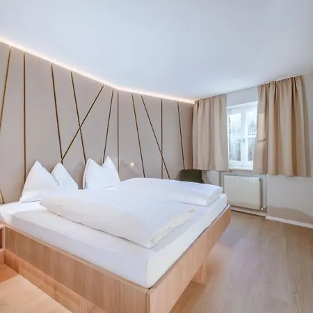Crystls Aparthotel-2